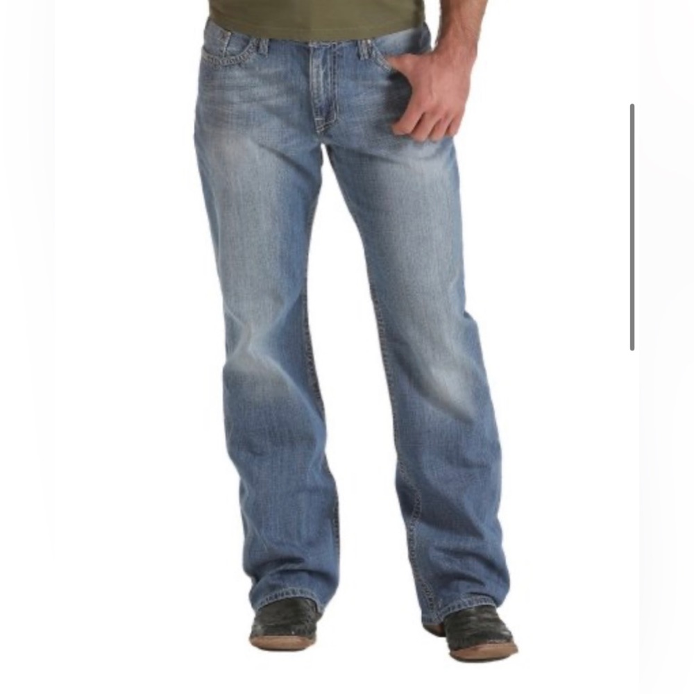 Like new Men’s Southern Thread Jeans